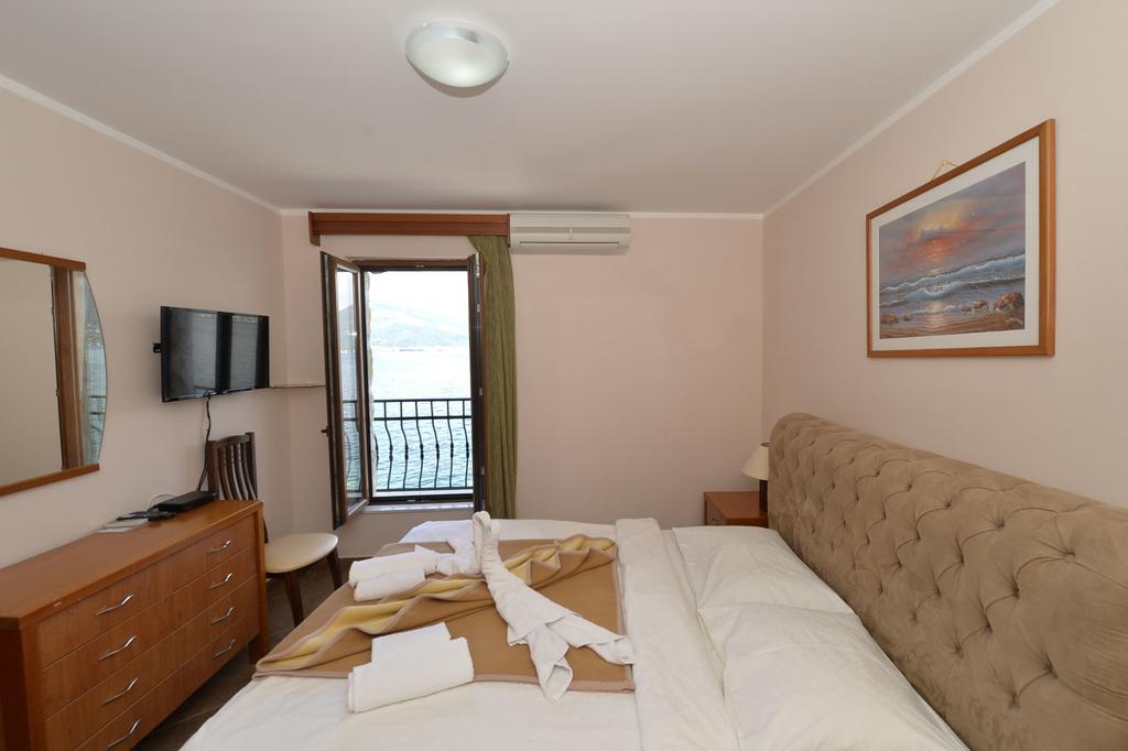 Hotel Anderba Krasići Ngoại thất bức ảnh